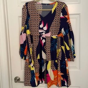 NWOT: Amoretu Women’s summer tunic dress, v neck